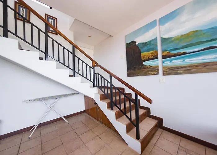 Ocean And Mountain View Villa *