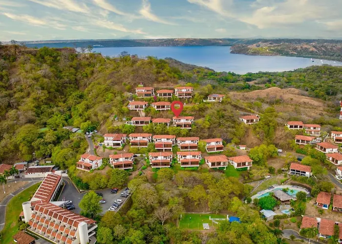 Ocean And Mountain View Villa